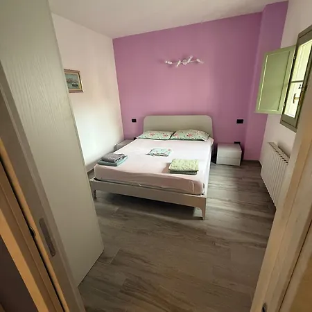 Il Paese Delle Vacanze By Elisa أومغنا